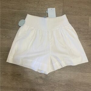 NWT Hill House Home White Livie Short